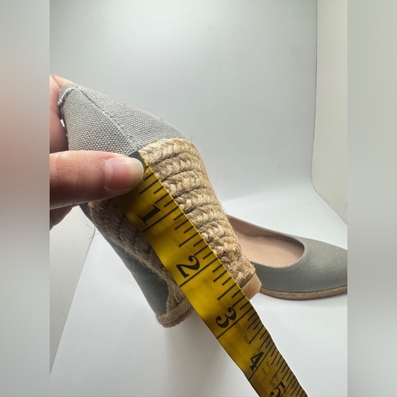 NWT Viscata Roses Canvas Espadrille Wedge Pumps in Ash Gray Sz EURO 42/ US 11 - Picture 8 of 9